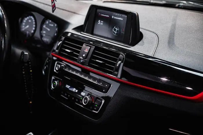 bmw 118i 2019 - صورة 13
