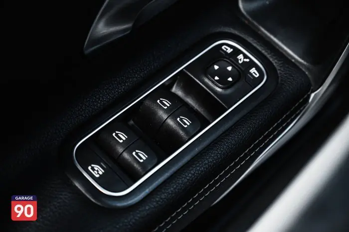Mercedes-Benz A180 2021 - صورة 19