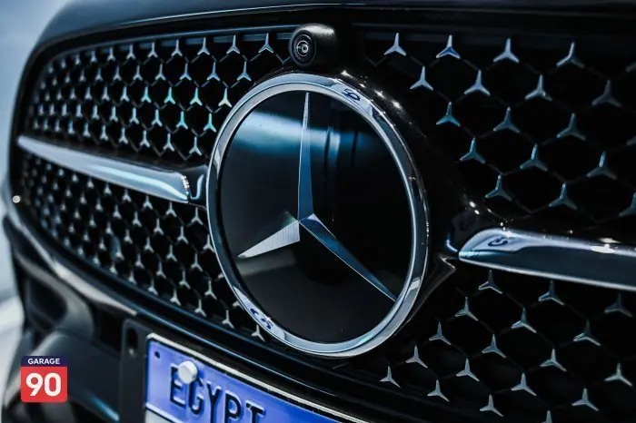 Mercedes-Benz C180 2023 - صورة 8