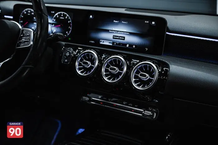 Mercedes-Benz A200 2020 - صورة 17