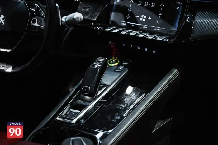 Peugeot 5008 2021 - صورة 14