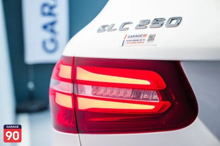 Mercedes-Benz GLC250 2019 - صورة 9