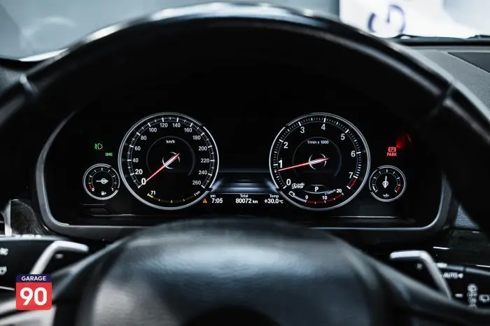 bmw X5 2017 - صورة 14