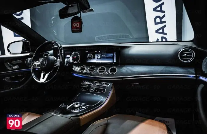 Mercedes-Benz E200 2020 - صورة 10