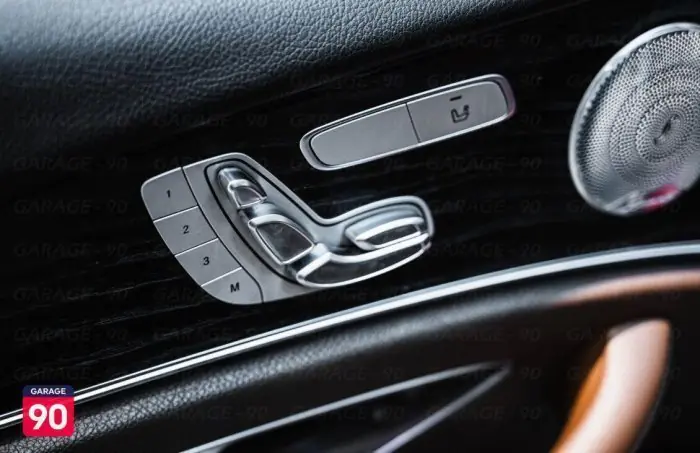 Mercedes-Benz E200 2020 - صورة 8