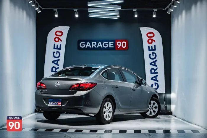 Opel Astra 2021 - صورة 6