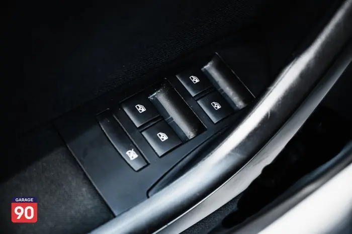 Opel Astra 2021 - صورة 17