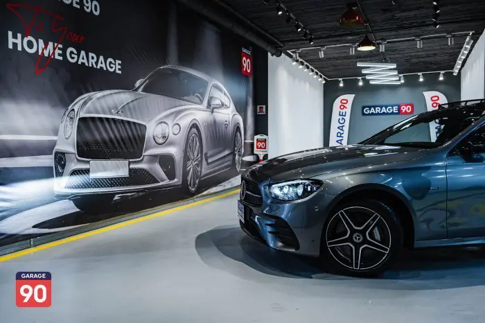 Mercedes-Benz E300 2021 - صورة 8
