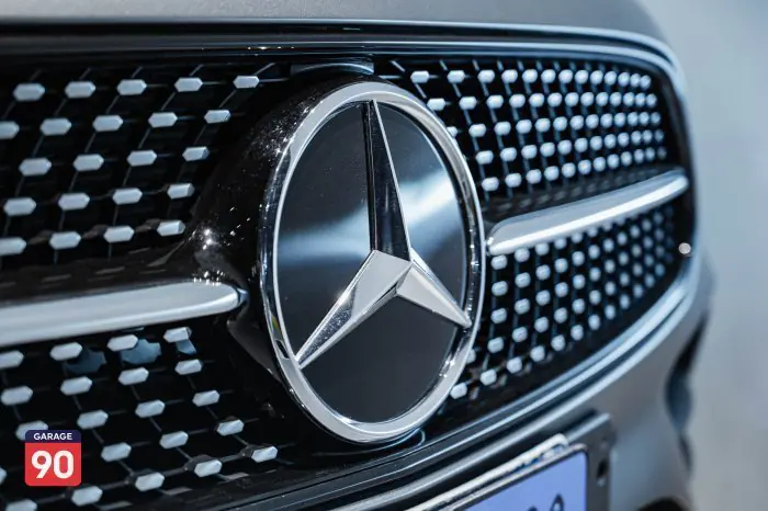 Mercedes-Benz E300 2021 - صورة 10