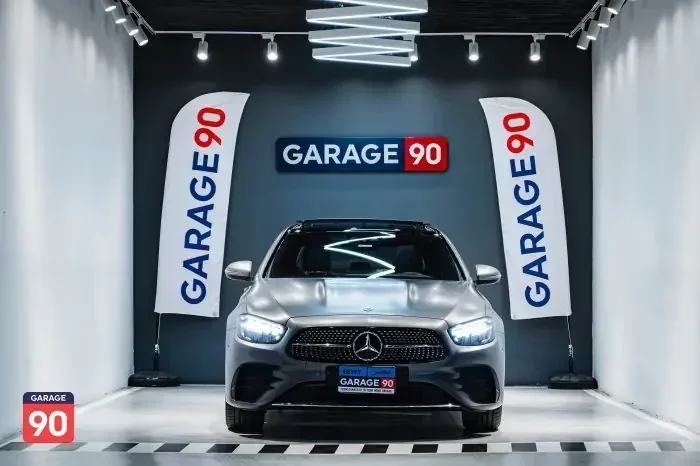 Mercedes-Benz E300 2021
