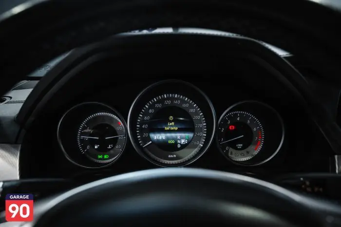 Mercedes-Benz E250 2015 - صورة 15