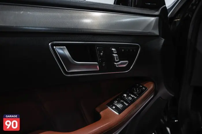 Mercedes-Benz E250 2015 - صورة 17