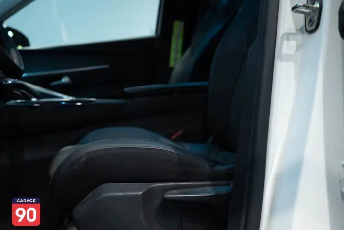 Peugeot 3008 2021 - صورة 21