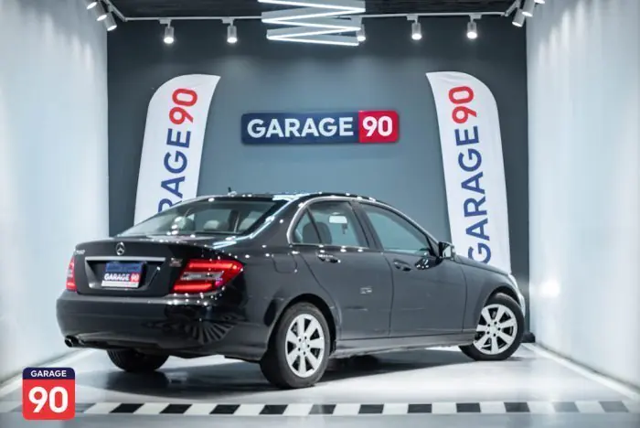 Mercedes-Benz C180 2014 - صورة 5