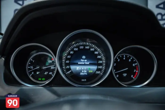 Mercedes-Benz C180 2014 - صورة 16