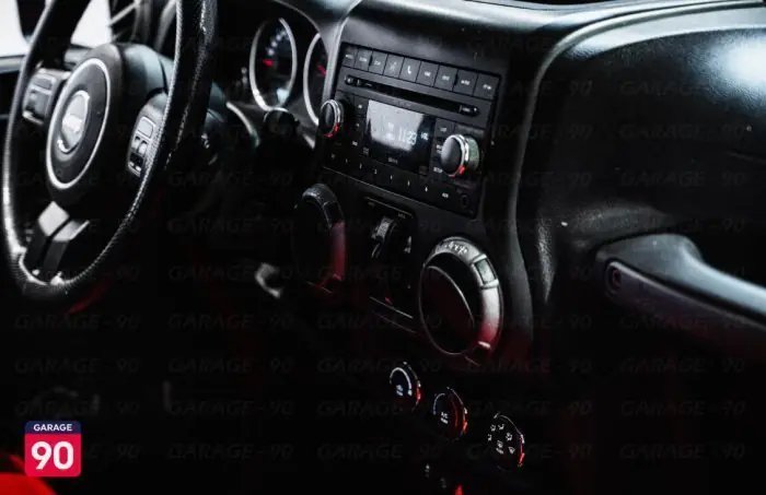 Jeep Wrangler 2012 - صورة 11