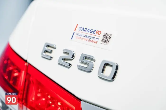 Mercedes-Benz E250 2010 - صورة 10