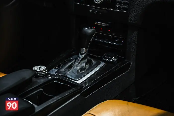 Mercedes-Benz E250 2010 - صورة 15
