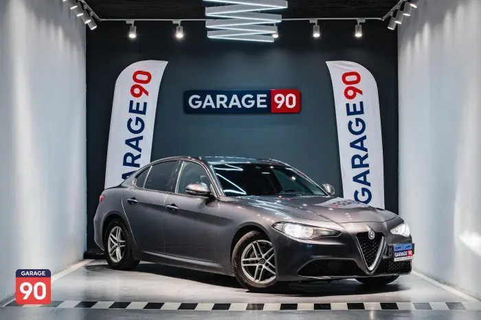 Alfa Romeo Giulia 2020 - صورة 3