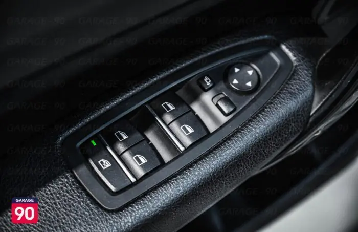 bmw 118i 2019 - صورة 13