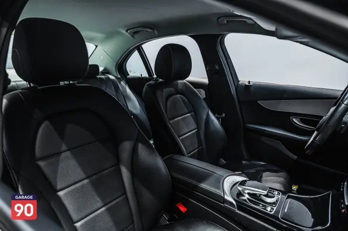 Mercedes-Benz C180 2017 - صورة 16