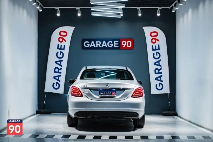 Mercedes-Benz C180 2017 - صورة 4