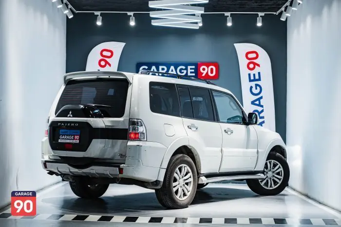 Mitsubishi Pajero 2016 - صورة 6