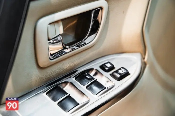 Mitsubishi Pajero 2016 - صورة 16