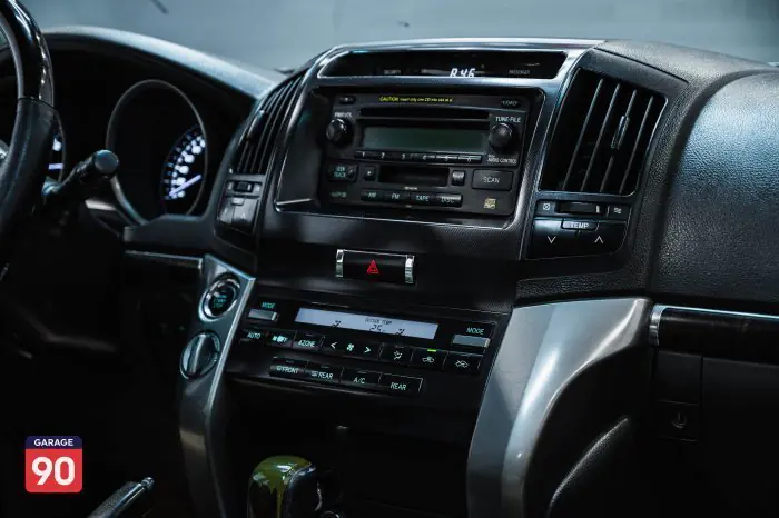 Toyota Land Cruiser 2011 - صورة 15