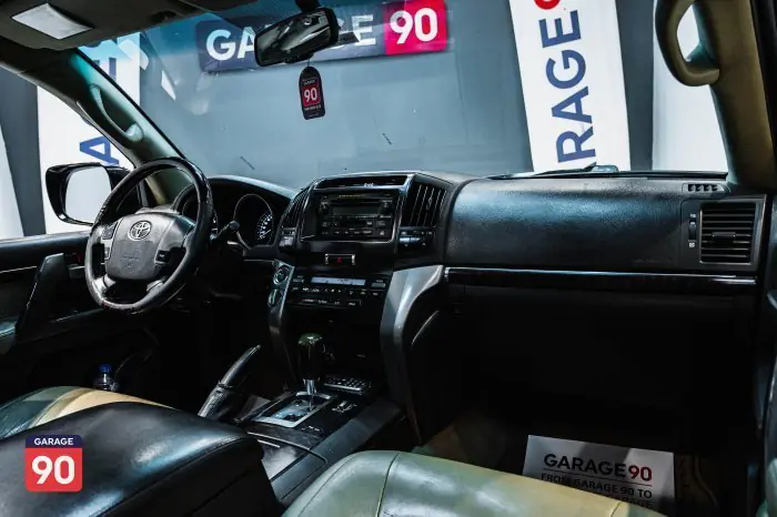 Toyota Land Cruiser 2011 - صورة 11