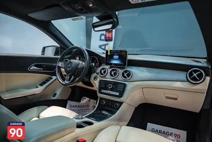 Mercedes-Benz CLA180 2019 - صورة 12