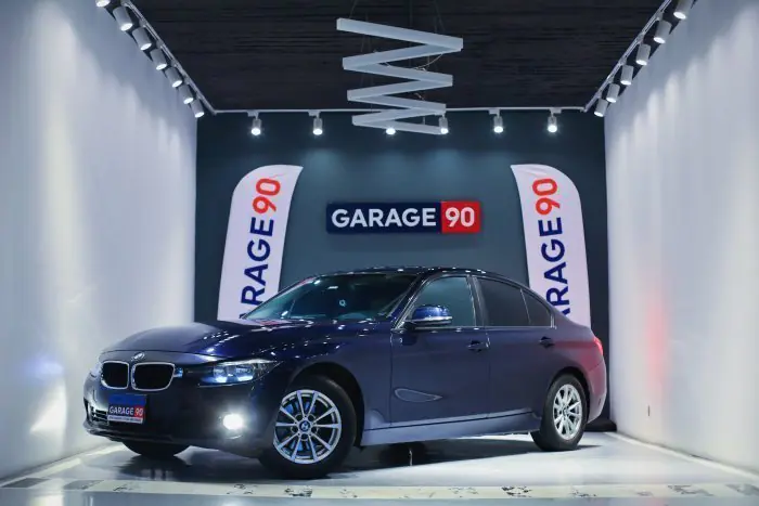 bmw 318i 2017 - صورة 2