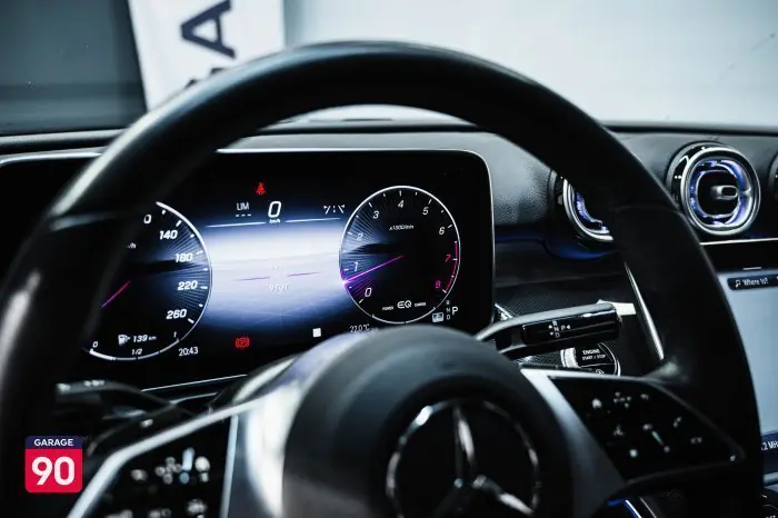 Mercedes-Benz C180 2022 - صورة 9
