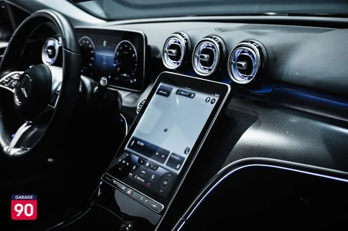 Mercedes-Benz C180 2022 - صورة 10