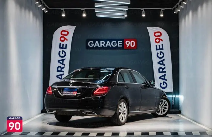Mercedes-Benz C200 2019 - صورة 5