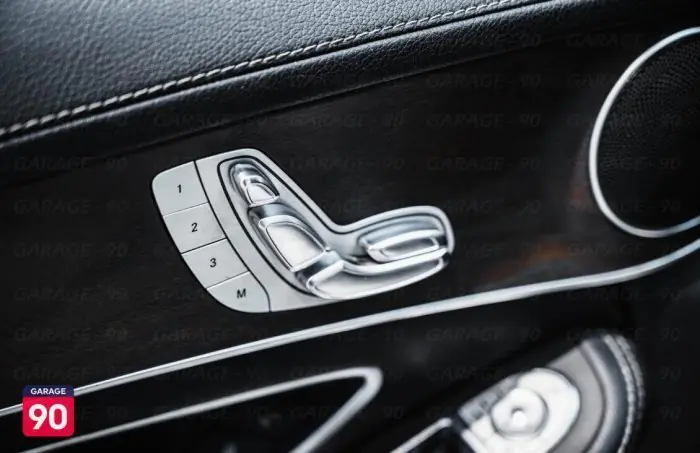 Mercedes-Benz C180 2019 - صورة 11