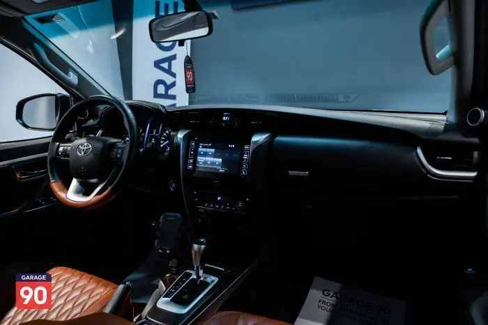 Toyota Fortuner 2019 - صورة 13