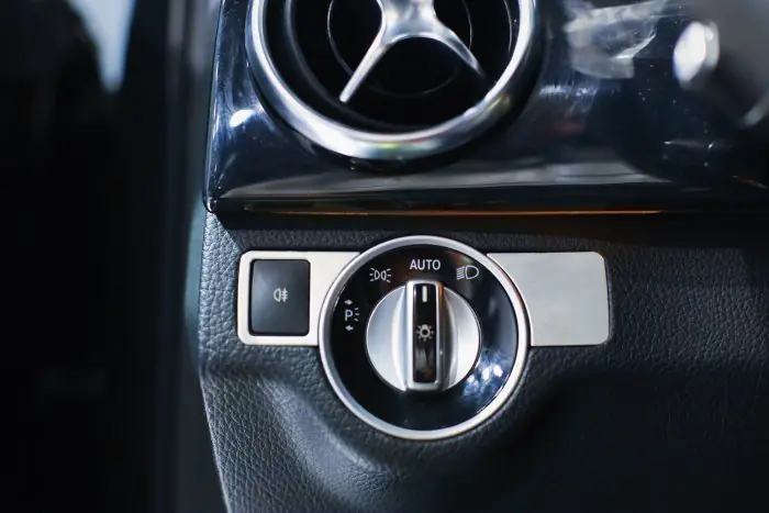 Mercedes-Benz GLK250 2014 - صورة 14