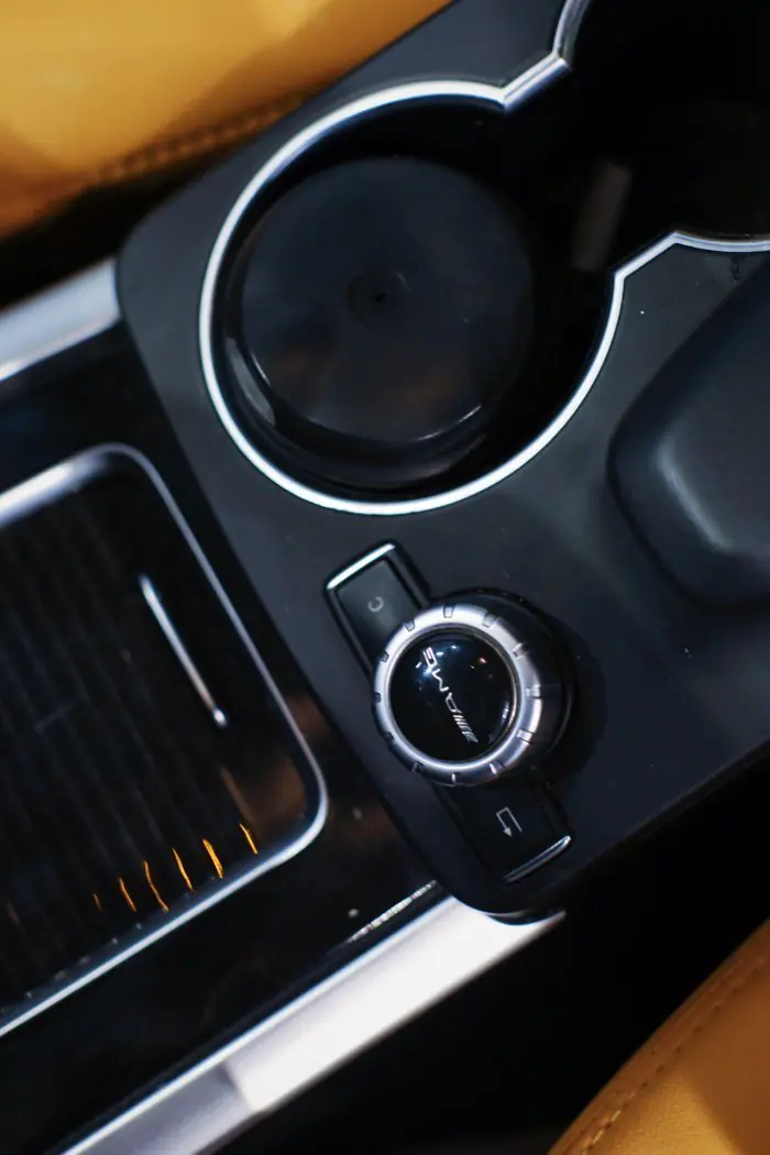 Mercedes-Benz GLK250 2014 - صورة 19