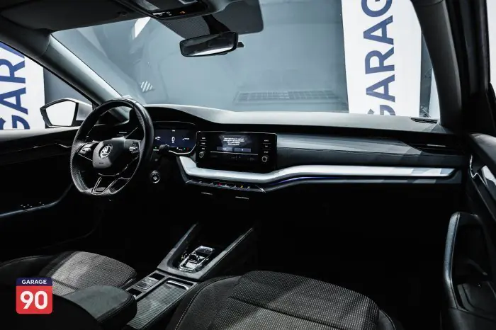 Skoda Octavia 2022 - صورة 11