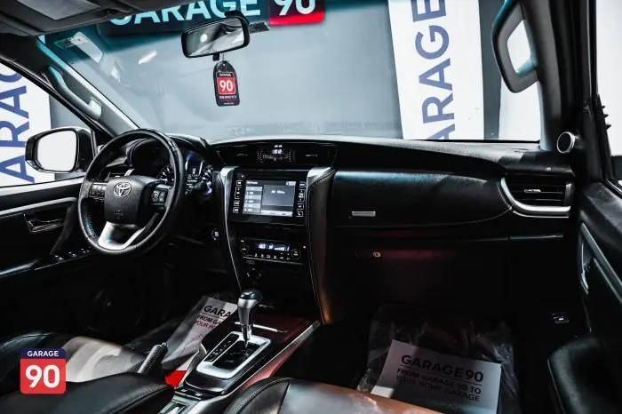 Toyota Fortuner 2019 - صورة 13