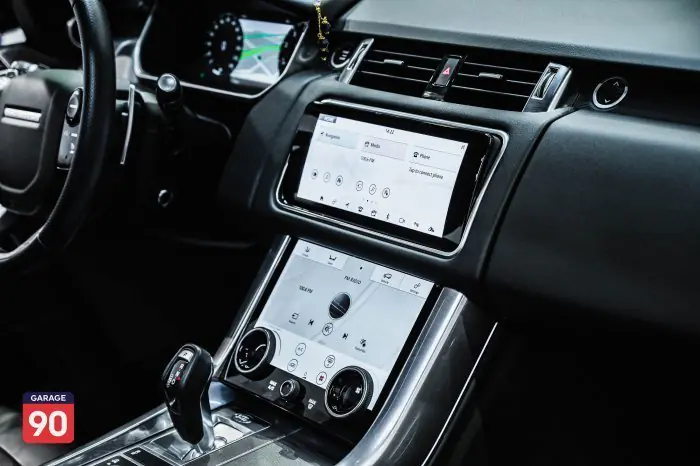 Land Rover Sport 2022 - صورة 16