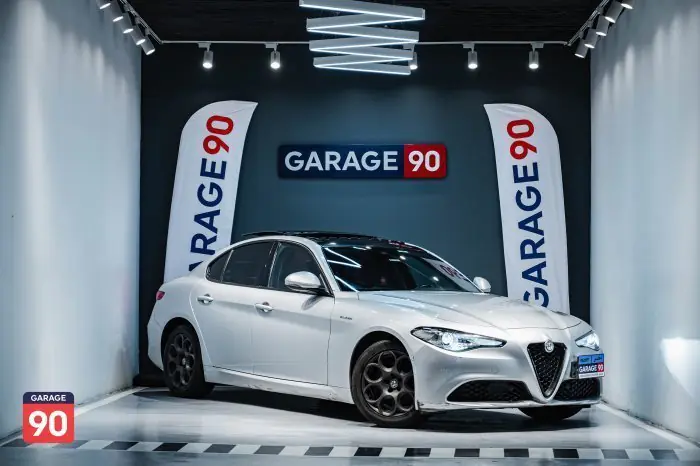 Alfa Romeo Giulia 2021 - صورة 5