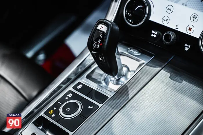 Land Rover Sport 2022 - صورة 15