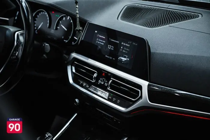 bmw 320i 2020 - صورة 15