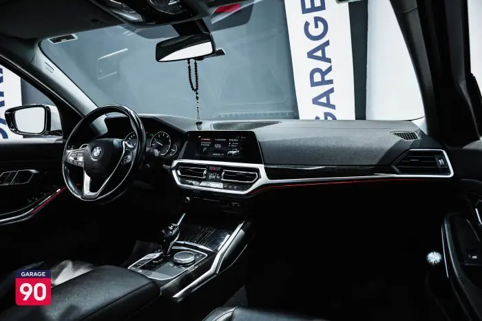 bmw 320i 2020 - صورة 13