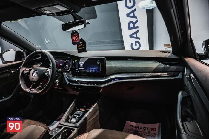 Skoda Octavia 2022 - صورة 11