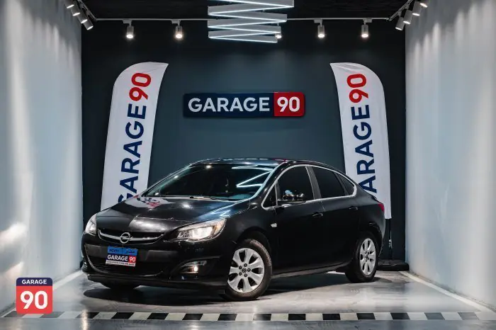 Opel Astra 2021 - صورة 2