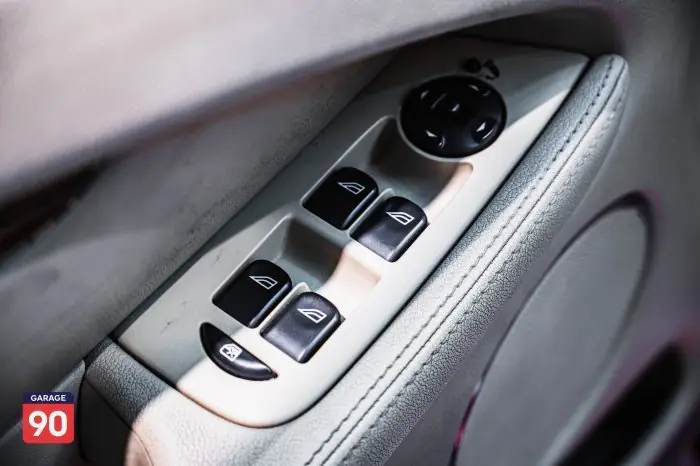 Jaguar X-Type 2004 - صورة 18