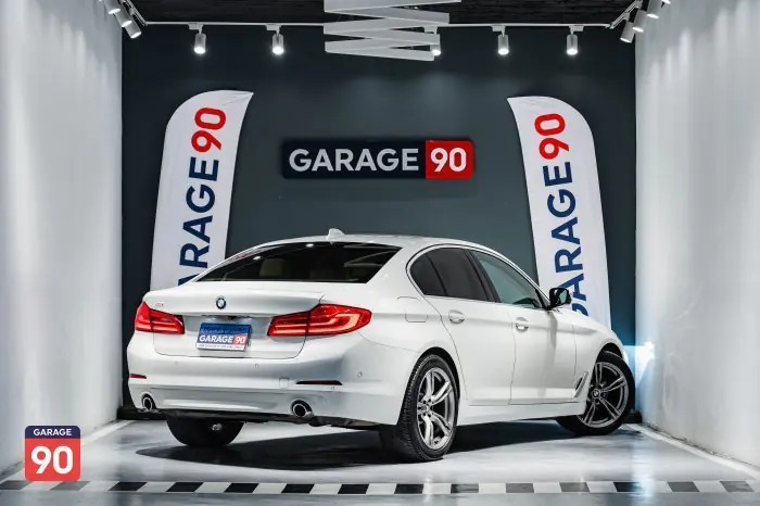 bmw 520i 2019 - صورة 6